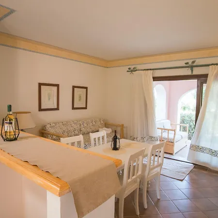Il Giardino Degli Oleandri 4* ليسيا دي فاكا
