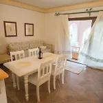 Il Giardino Degli Oleandri מלון דירות 4*