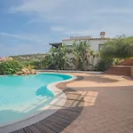 Il Giardino Degli Oleandri מלון דירות לישה די ואקה