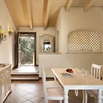 Il Giardino Degli Oleandri 4* לישה די ואקה