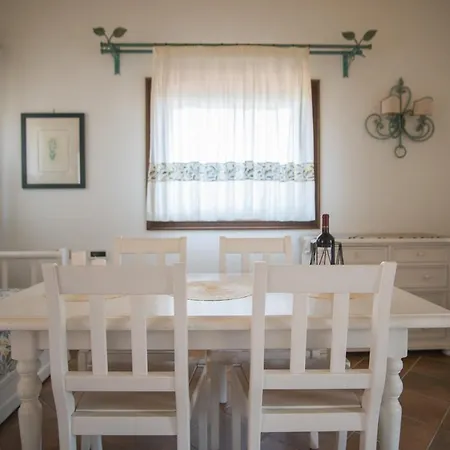Il Giardino Degli Oleandri Aparthotel Liscia di Vacca