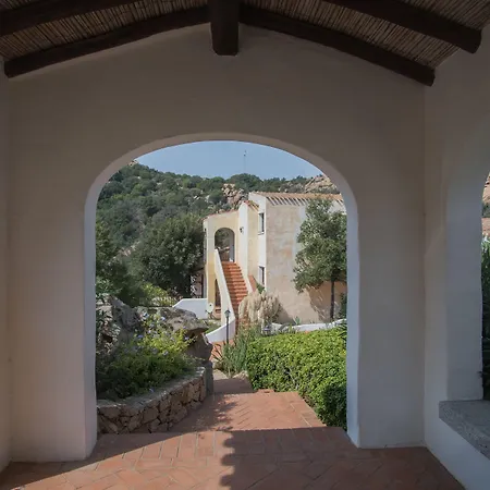מלון דירות Il Giardino Degli Oleandri לישה די ואקה
