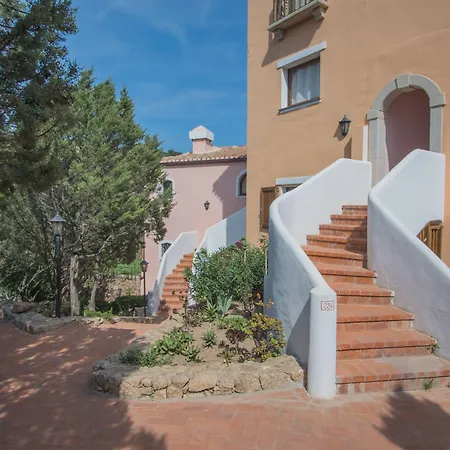 Il Giardino Degli Oleandri 4* לישה די ואקה