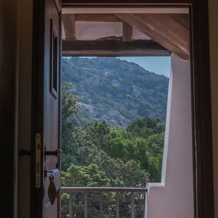 Hotel apartamentowy Il Giardino Degli Oleandri 4*