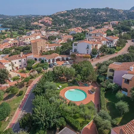Hotel apartamentowy Il Giardino Degli Oleandri 4*